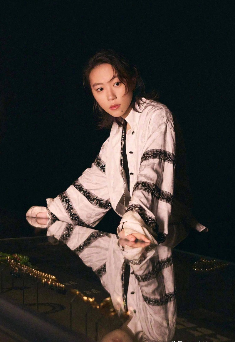 窦靖童